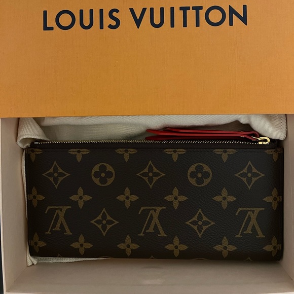 Louis Vuitton Handbags - Louis Vuitton Monogram Adele Wallet